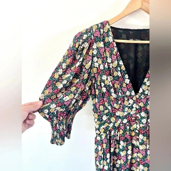 Zara Ditsy‎ Floral Shoulder Pad Full Button Front Mini Dress Size Medium - Picture 4 of 11